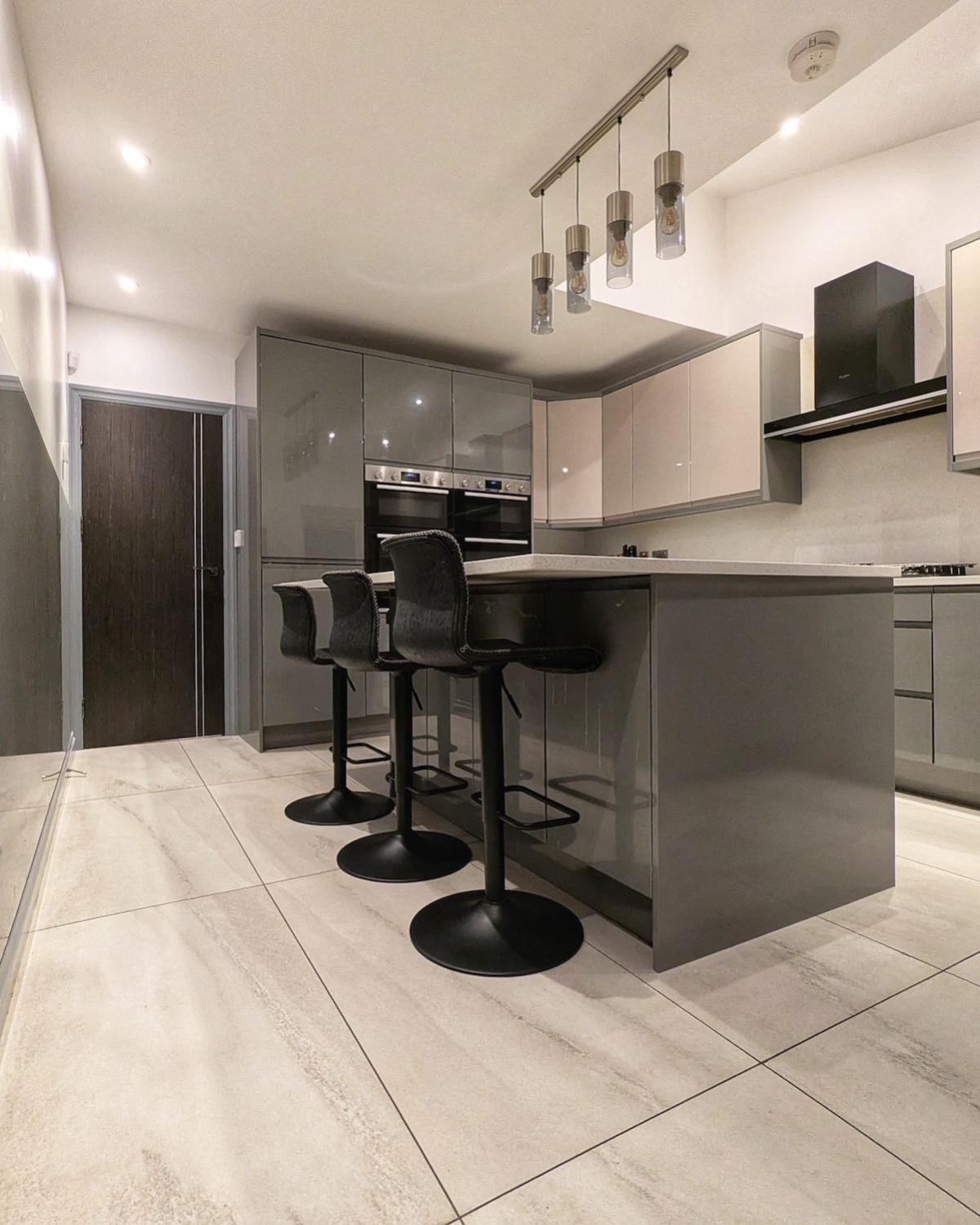 Beautiful 5 Bedroom Home Sleeps 12 People In Manchester Exterior photo
